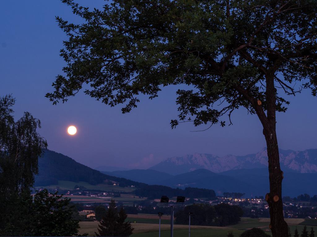 Siri'S Einkehr Hotel St Georgen im Attergau Bagian luar foto